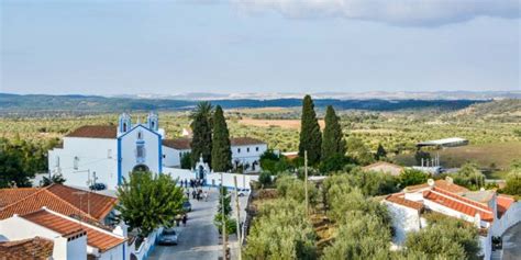 Redondo - visit the tradition of an authentic Alentejo - Visit Évora