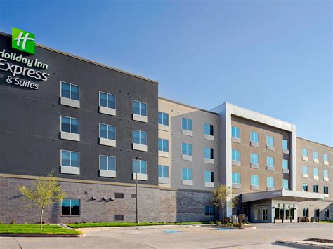 Holiday Inn Express & Suites Lubbock Central - Univ Area - Hotel Reviews & Photos