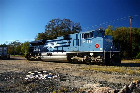 UP 1982, Missouri Pacific heritage locomotive | Union pacific train, Union pacific railroad, Old ...