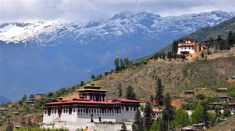 Paro Rinpung Dzong | Dzongs of Bhutan | Bhutan Attractions | Bhutan Tour