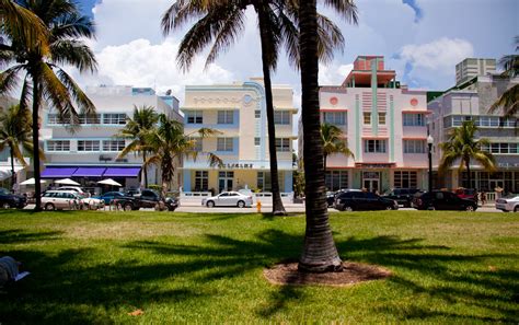 Ocean Drive Art Deco Hotels - Miami Beach | The Penguin, the… | Flickr