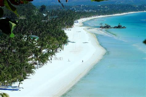 December Holiday Destinations - Boracay Island, The Philippines ...