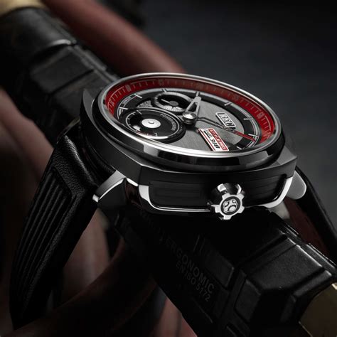 P-51 Little Red Limited Collection – REC Watches – The Pinnacle List