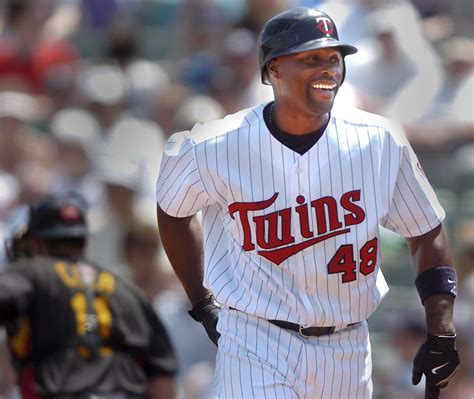 Torii Hunter returns to Twins, creates chemistry