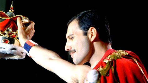 Queen to release album of unheard Freddie Mercury songs
