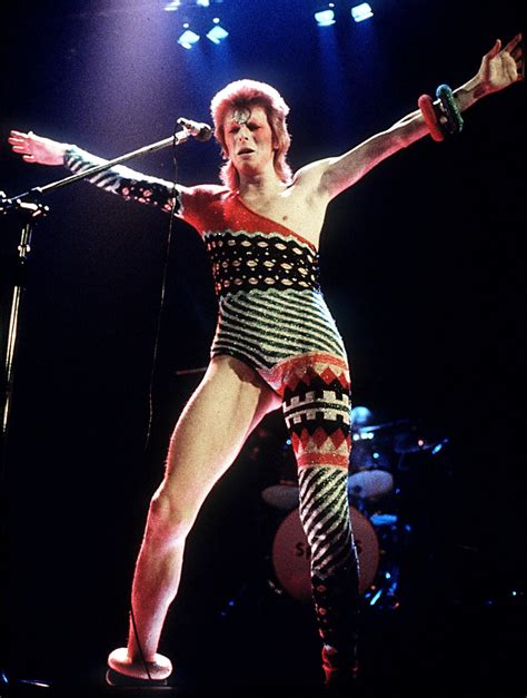 From every one of us cross-dressing, make-up wearing misfits. Thank you, David Bowie | IBTimes UK