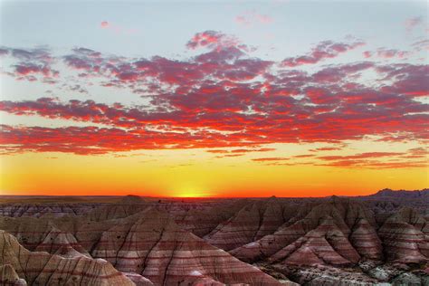 Badlands Sunrise Photograph by Joe Ladendorf - Fine Art America