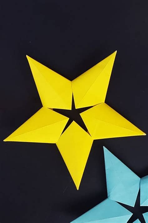 Origami Star Making for Christmas Decorations 3D Paper Star Origami DIY ...