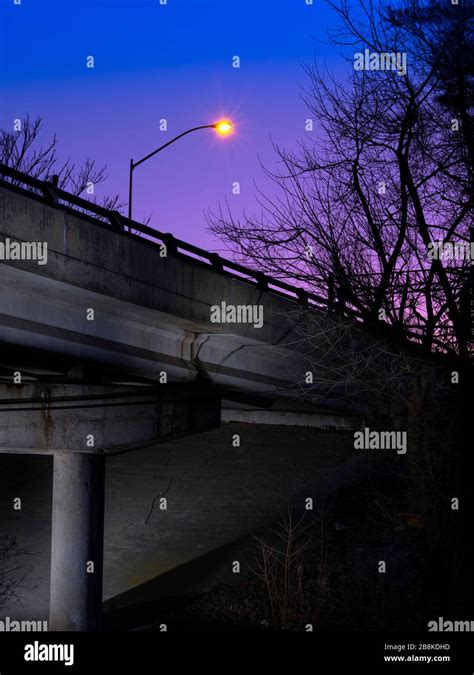 Overpass at night hi-res stock photography and images - Alamy