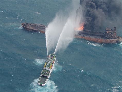 Iran oil tanker Sanchi sinks after oil slick fire caused by collision with China freighter - CBS ...