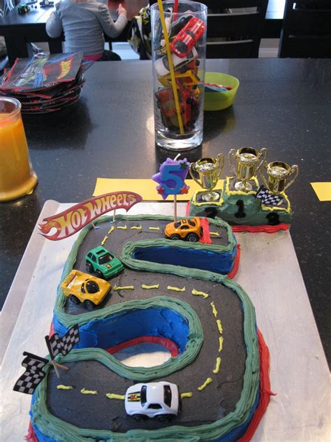 Hot Wheels Cars Cake Decorations 1000+ Images About Cars And Trucks ...