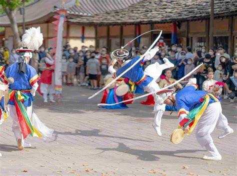 Seven Facts About Traditional Korean Dance That Are Absolutely Amazing | Kidadl