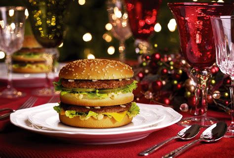 McDonald's Christmas cards on Behance