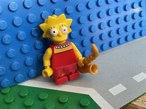 LEGO MINIFIGURE LISA Simpson, The Simpsons, Series 1 Mf001 £8.00 - PicClick UK