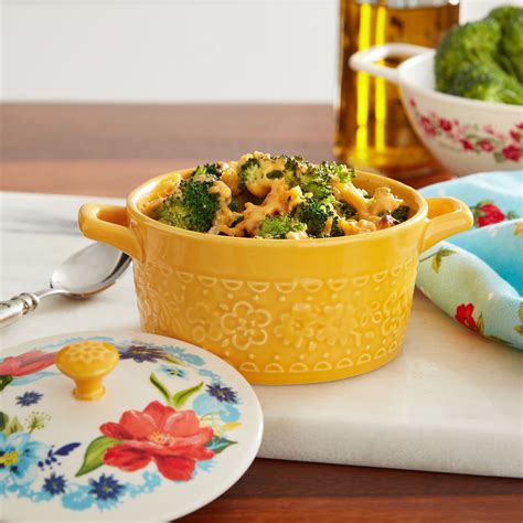 The Pioneer Woman Spring Bouquet 14.4-Ounce Mini Casserole Dish ...