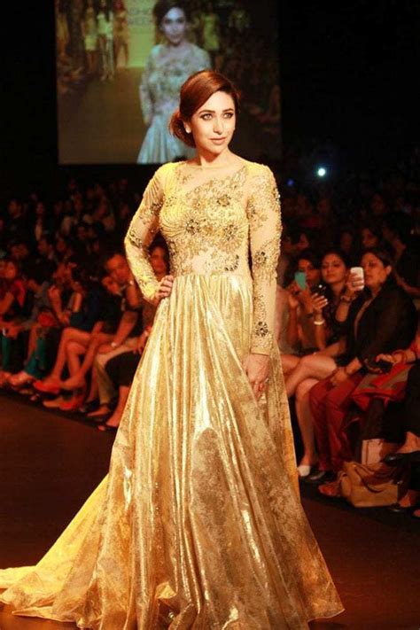 Gorgeous Wedding Wear Styles Worn By The Ultimate Diva Karishma Kapoor ...