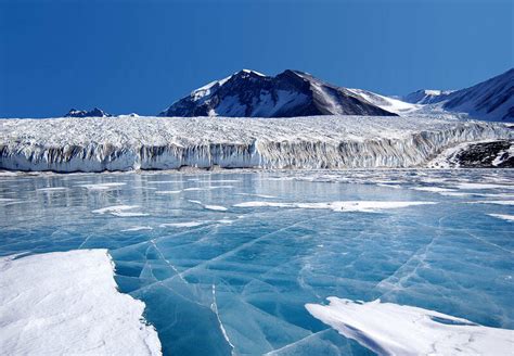 Six Interesting Facts about Antarctic Lakes