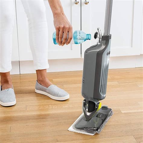 Shark VacMop Pro Review - Modern Castle