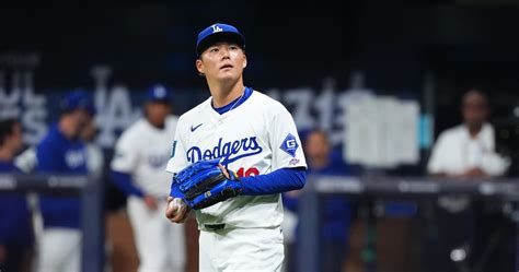 Yoshinobu Yamamoto's Rough Dodgers Debut Stuns MLB Fans After Record $325M Contract | News ...