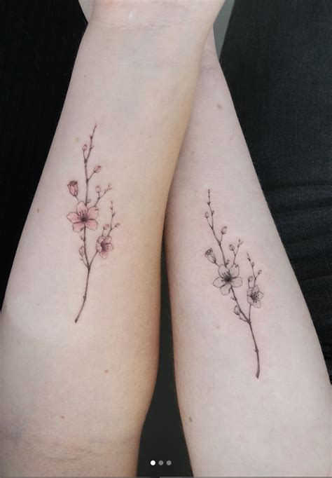 49 Beautiful Small Floral Tattoo Ideas For Womam - Page 17 of 49 - Lily Fashion Style | Hand ...