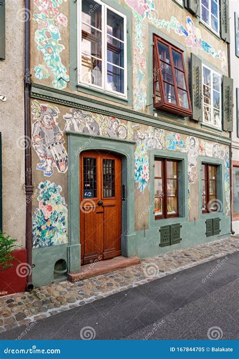 Beautiful Ancient House with Painting on the Walls in the Old Town of ...