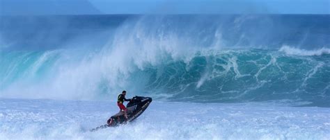 Man Missing After Being Swept Out To Sea Off The Shore Of Hawaii | The Daily Caller