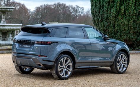 Range Rover Evoque (2024) цена и характеристики, фотографии и обзор