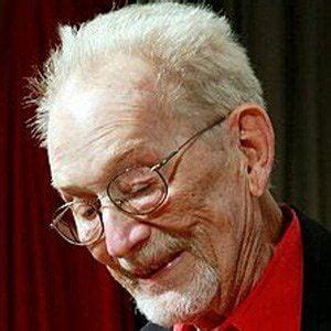 Norman Bridwell - Trivia, Family, Bio | Famous Birthdays