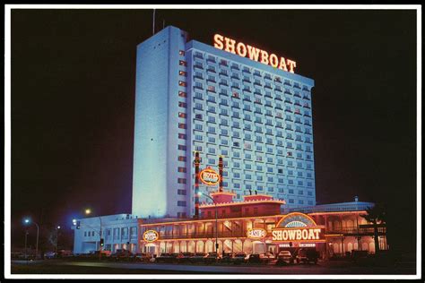 Showboat Hotel & Casino, 1980's | Las vegas hotels, Las vegas, Old vegas