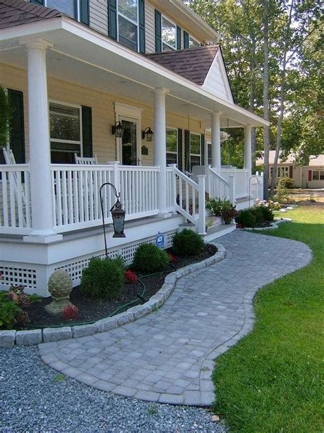 90 Simple and Beautiful Front Yard Landscaping Ideas on A Budget (54) - LivingMarch.com | Porch ...