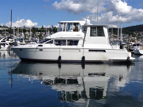 Royal Marine Yacht Sales : 1998 Carver 50 Motor Yacht for sale