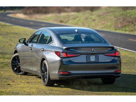 2022 Lexus ES Hybrid Pictures: | U.S. News