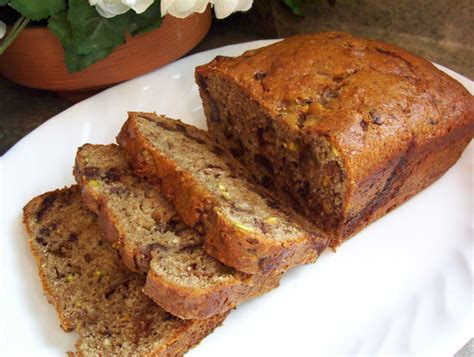 Really Easy Date Nut Loaf - Just Like Moms - Foodgasm Recipes