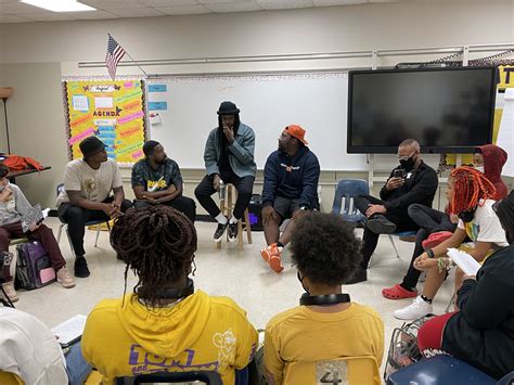 Teague Middle School Students Wrap Up Reading With a Rapper Program ...