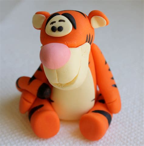 Tigger "Winnie the Pooh" inspired Fondant Cake/Cupcake Topper. $24.95 ...