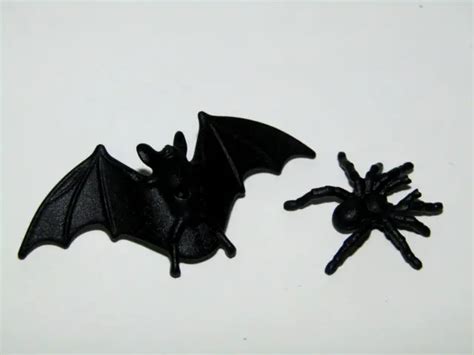 PLAYMOBIL MINIATURE BAT and spider couple wild animals - halloween $6. ...