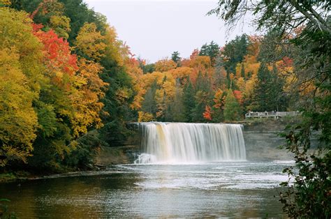 Tahquamenon Falls Map - Upper Peninsula, Michigan - Mapcarta