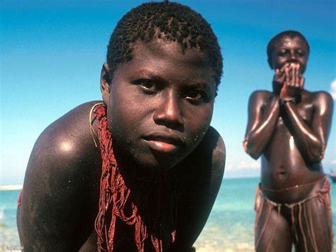 Indigenous🌱Earth on Instagram: “So beautiful 🏿🙏🏿 Jarawa Tribe ~The ...