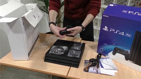 PS4 PRO UNBOXING - YouTube