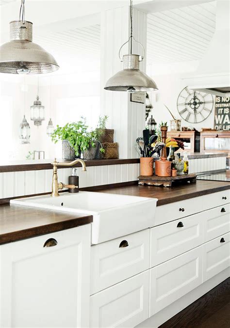 Farmhouse White Kitchen Cabinets: The Perfect Addition To Your Home ...