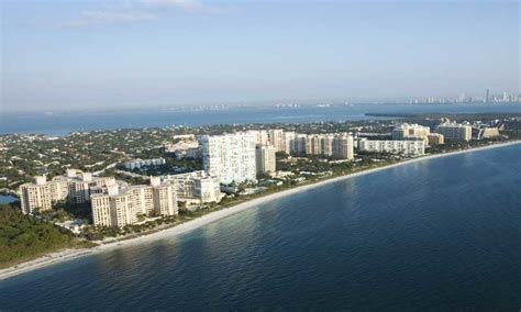 Key Biscayne - BARNES International Realty