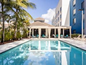 Hotel Amenities - Hilton Garden Inn West Palm Beach Airport