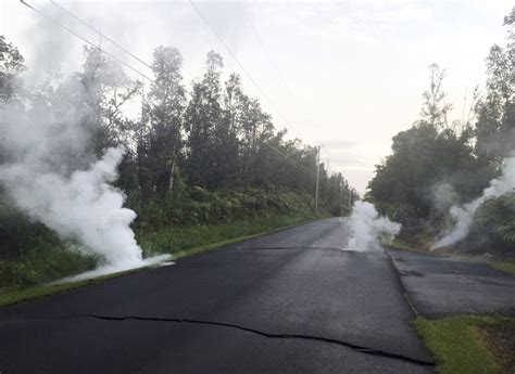 Hawaii’s Kilauea volcano eruption forces lava and dangerous gas through ...