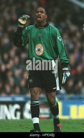 SHAKA HISLOP NEWCASTLE UNITED FC 05 September 1995 Stock Photo - Alamy