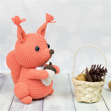 Amigurumi squirrel crochet pattern - Amigurumi Today