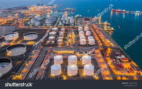 Oil Terminal Storage Oil Petrochemical Products Stock Photo 1320971906 ...