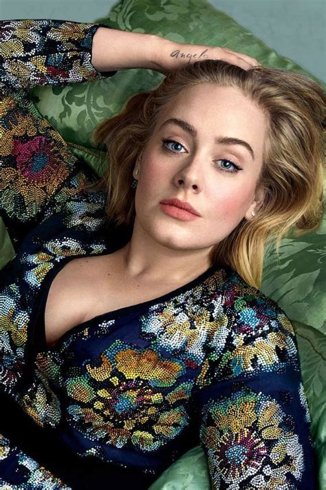 Adele, by Annie Leibovitz in “The Voice” for Vogue US | Annie leibovitz photography, Annie ...