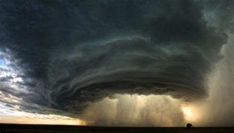 Multiple Vortex Tornadoes in Oklahoma city Friday claims 5 | Nature ...