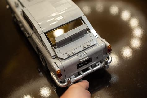 Lego James Bond Aston Martin DB5 hands-on with the ejector seat - CNET