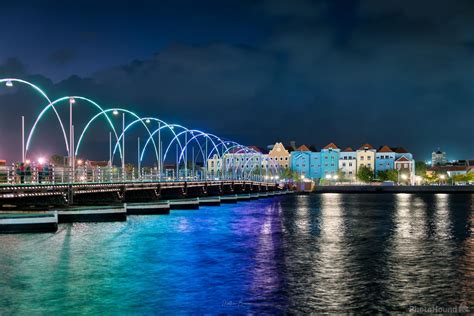 Queen Emma Bridge photo spot, Willemstad